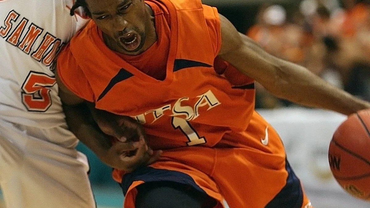 WNBA奖项追踪:阿贾威尔逊争议舆论下仍是头号热门